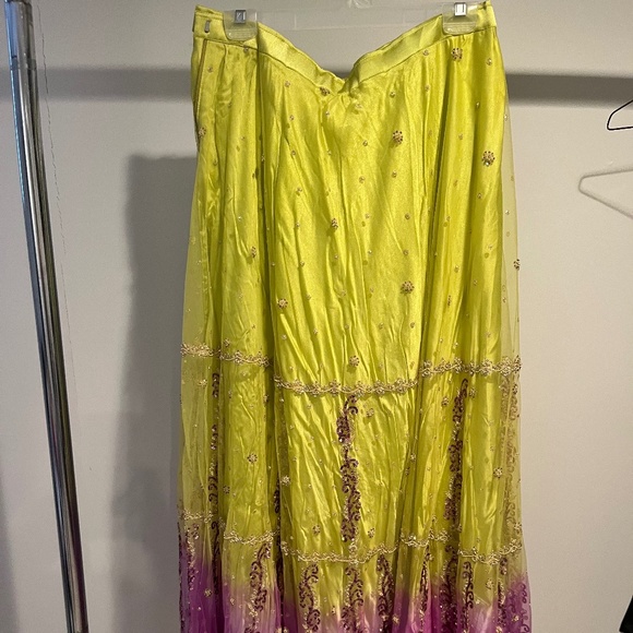 Women’s Wedding Indian 2 Piece Lime Green & Purple Skirt w Matching Wrap - Picture 6 of 12